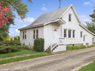 338 W Lake St, Barrington, IL 60010