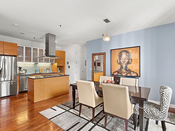 3rd image of 552 W 43rd St APT 4A