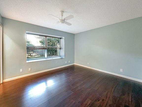 5th image of 3917 Coelebs Avenue