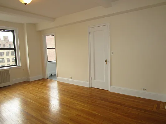 Rented by City & Suburban | media 7