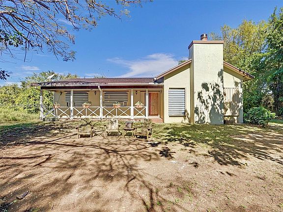 4th image of 20975 SW 264th St