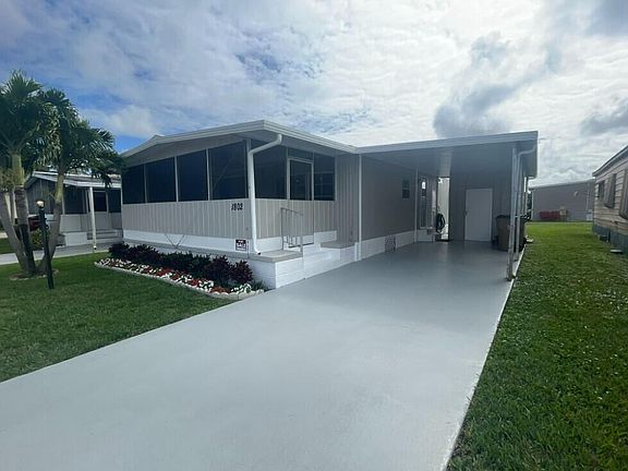 4th image of 1802 Mariner Pl