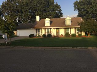 302 Hunters Ridge Dr, Jonesboro, AR 72404