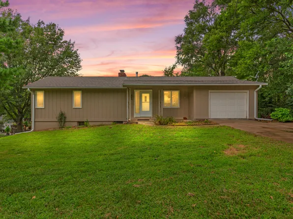 606 N Hazel St, Glenwood, IA 51534