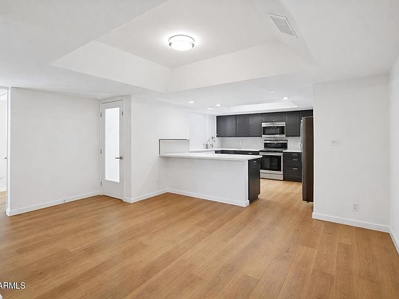 4th image of 7901 E PLAZA Avenue