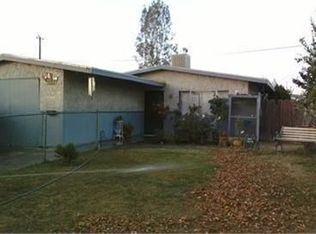 8904 Mark Ave, Lamont, CA 93241
