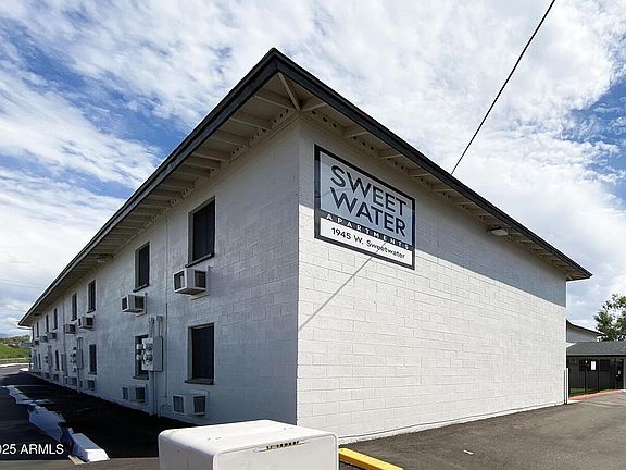 4th image of 1945 W Sweetwater Avenue #2013