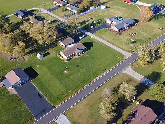 2nd image of 148 Red Fern Rd