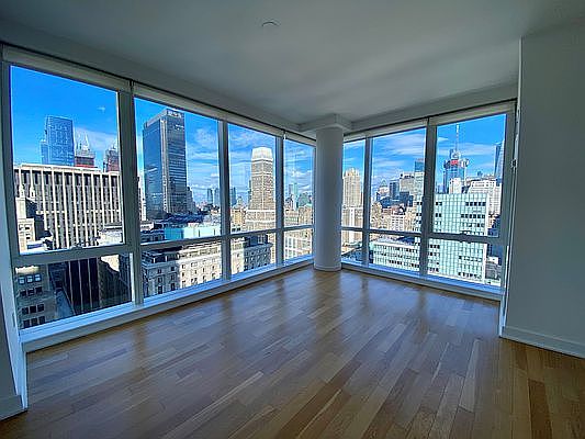 1st image of 885 6th Ave #31G