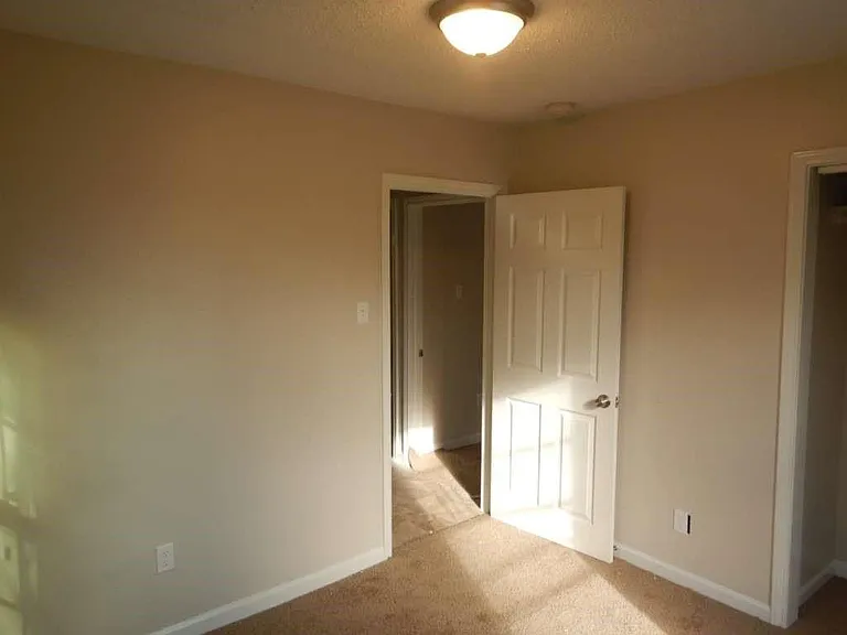 4218 Buck St — Photo 12