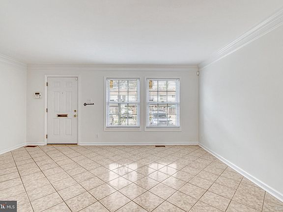 4th image of 206 N Auburn Dr
