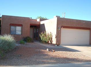 7411 Cerros Pl NW, Albuquerque, NM 87114