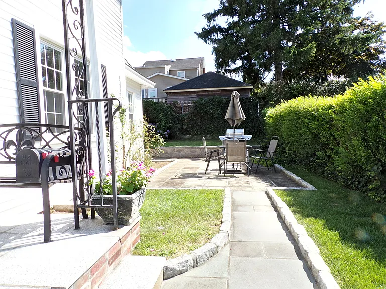 42 Brambach Ave — Photo 25