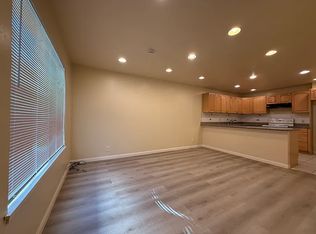677 Villa St APT 4, Daly City, CA 94014