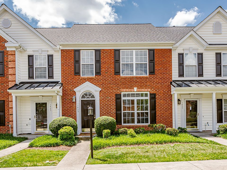 1st image of 1429 New Haven Ct