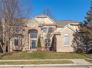9728 Loganberry Ln, Indianapolis, IN