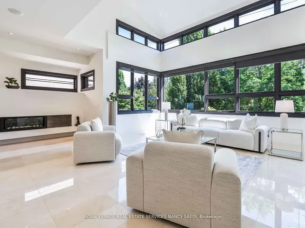 12 York Rd, Toronto, ON M2L 1H5