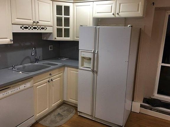 4th image of 97 Marconi Ave