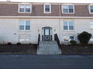 104 Hanly Ln #10, Frankfort, KY 40601
