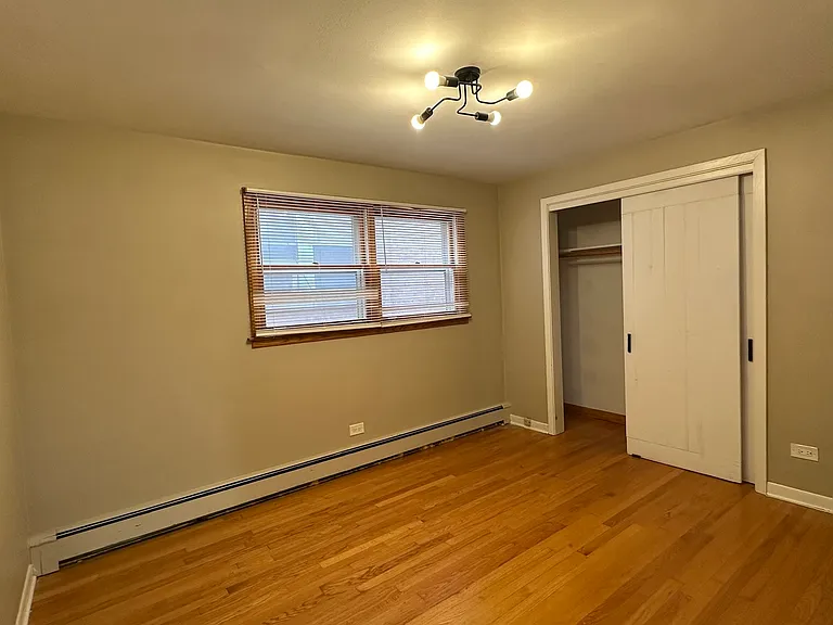 6118 W Gunnison St #1 — Photo 6