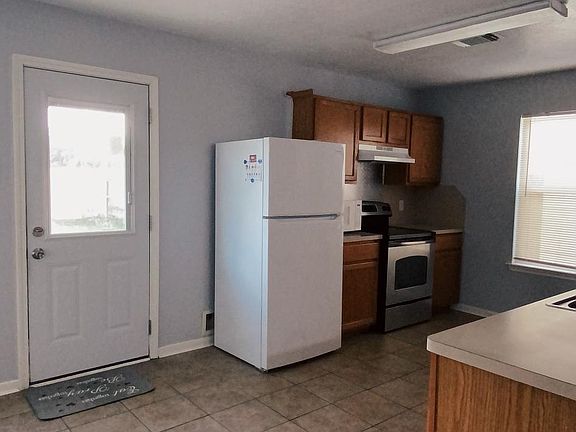 3rd image of 11819 Tierra Palms Ct
