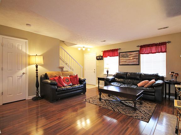 5th image of 6009 Autumn Oaks Ln
