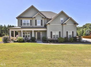 400 Eas Way, Fayetteville, GA