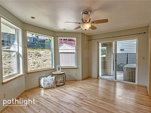 5th image of 1655 Bayview Dr W
