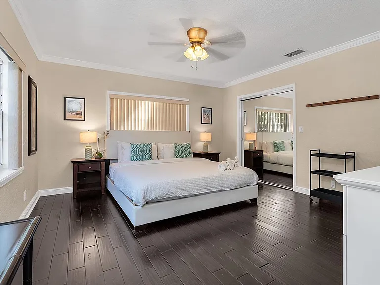 3221 Seaward Dr — Photo 31