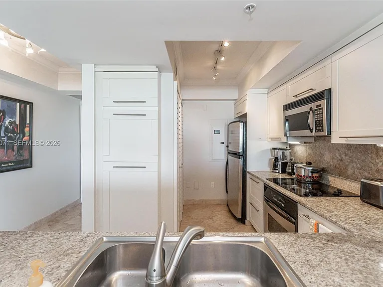 401 SW 4th Ave #1508 — Photo 11