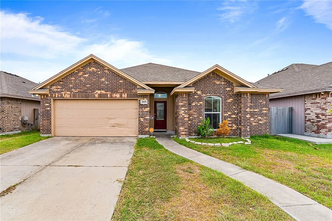 3 bed, 2.0 bath, 1637 sqft, $2,050 — Photo 1