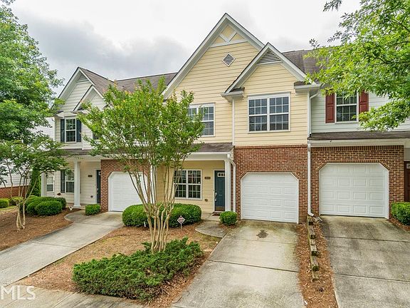 3rd image of 2342 Suwanee Pointe Dr