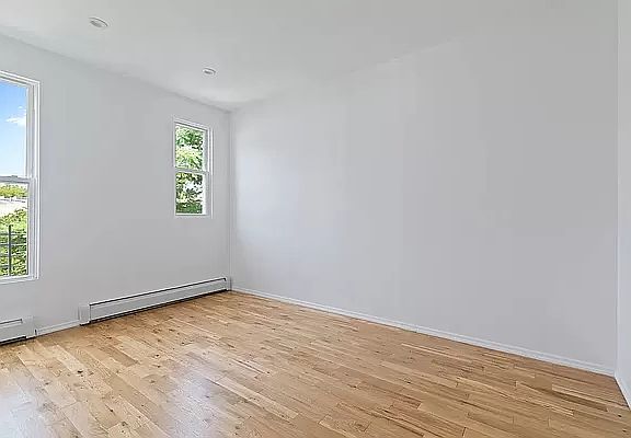 5th image of 315 Greenwood Ave #3