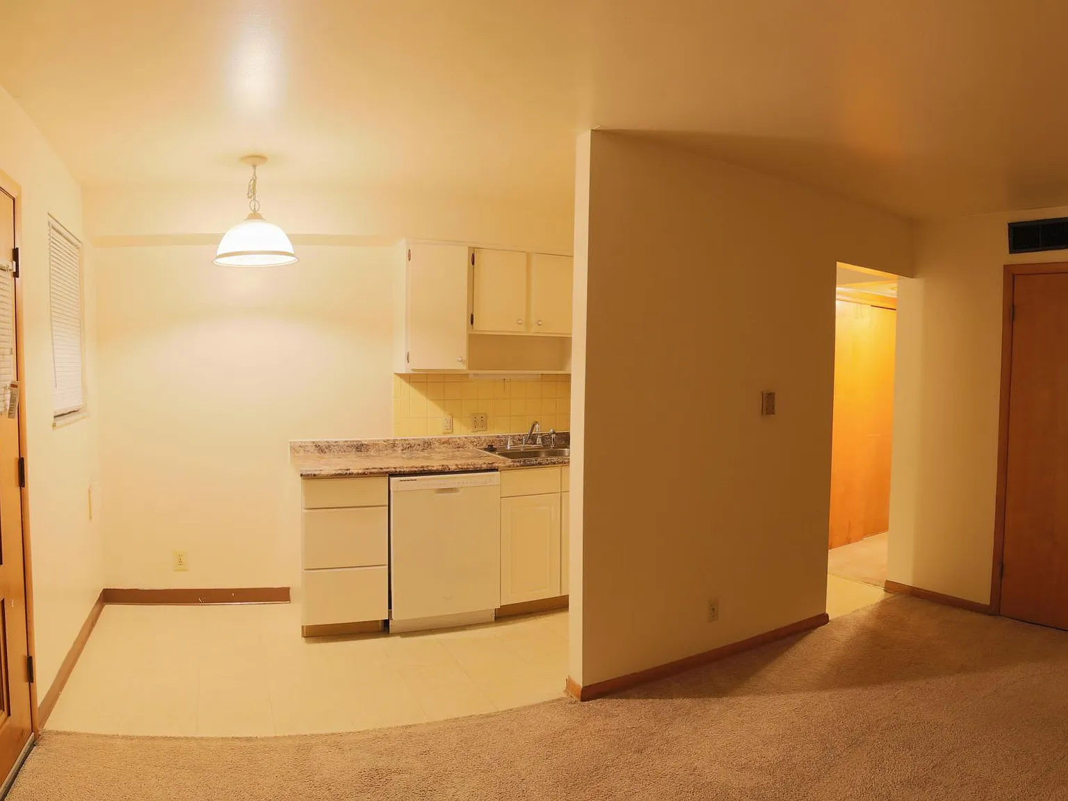 1 bed, 520 sqft, $800 — Photo 2
