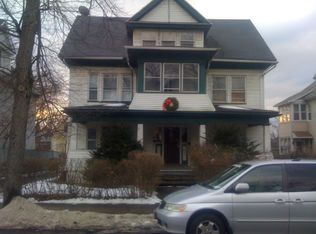 20 Narragansett St, Springfield, MA 01107