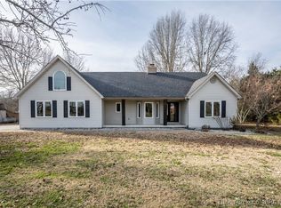 55 N Moon Rd, Scottsburg, IN 47170