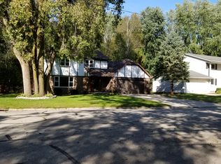 2680 He Nis Ra Ln, Green Bay, WI 54304