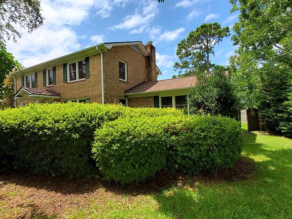 4th image of 642 Robert E Lee Dr