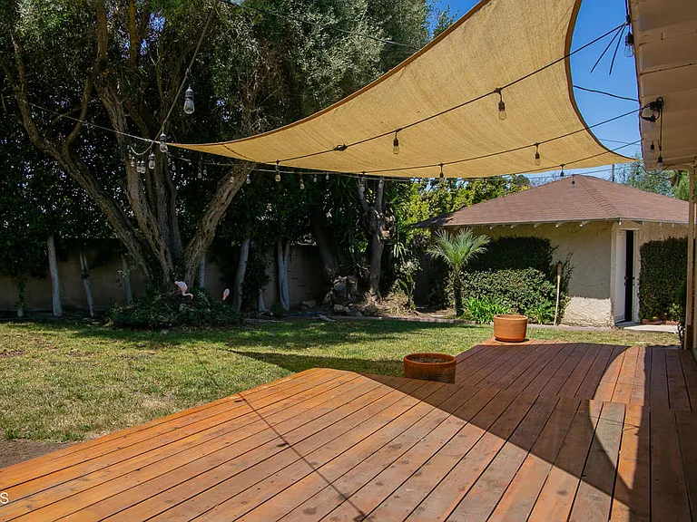 7601 Flight Ave — Photo 35