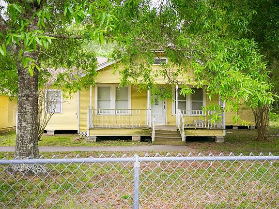 2nd image of 12923 Erin Ln