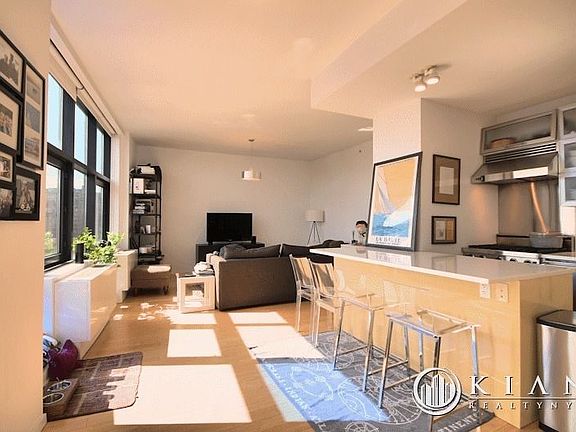 2nd image of 103-105 Norfolk St #10C