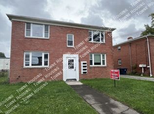 43 Eagan Dr APT 1, Buffalo, NY 14218