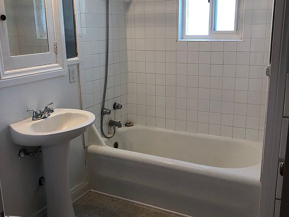 Upstairs bathroom