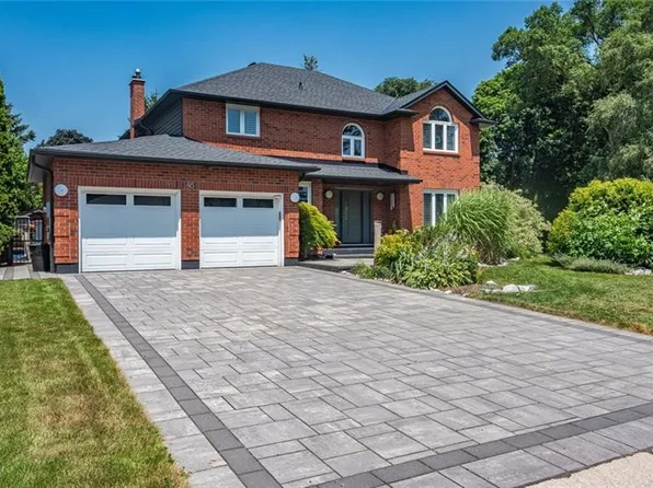45 Carnegie Pl, Hamilton, ON L9G 4T9