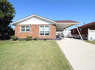 1603 Kennedy Dr, Madison, IL 62060