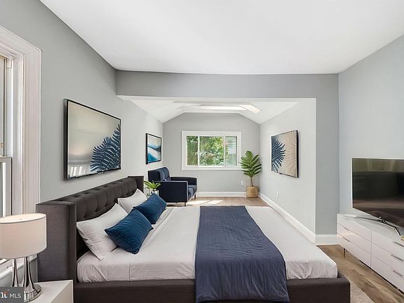 5th image of 4408 31st St