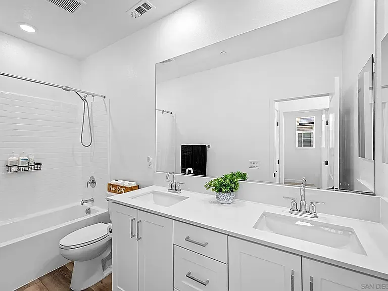792 Vada St #1 — Photo 14