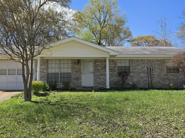 1808 Green Acres Rd, Jacksonville, AR 72076