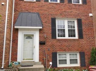 8015 Sleepy View Ln, Springfield, VA 22153