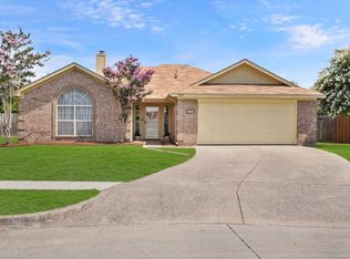 540 Brandy Ct, Saginaw, TX 76179